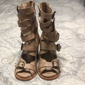 Freebird by Steven - Bond